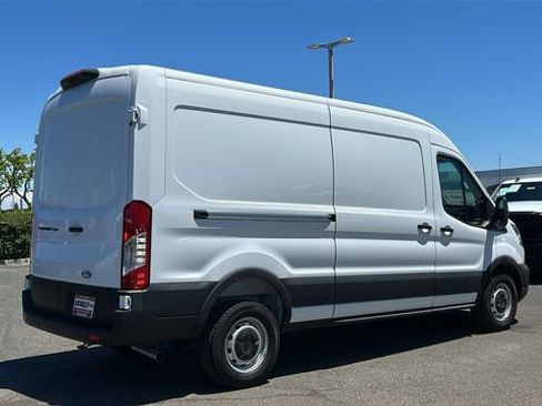 New 2026 Ford Transit 250 148 Medium Roof RWD image 3