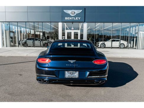 Used 2022 Bentley Continental GT V8 image 11