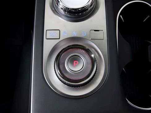 Used 2025 Genesis GV70 3.5T Sport AWD/4WD image 18