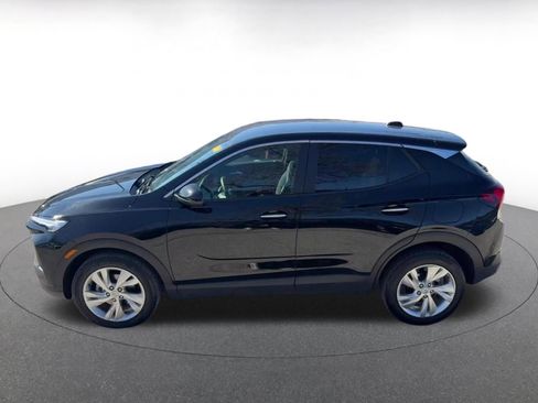 Used 2025 Buick Encore GX Preferred AWD/4WD image 9