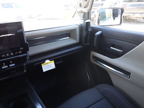 New 2026 GMC Hummer EV SUV AWD/4WD image 21
