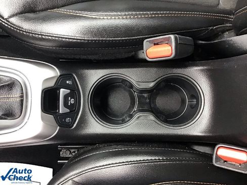 Used 2020 Jeep Compass Latitude w/ Popular Equipment Group image 39