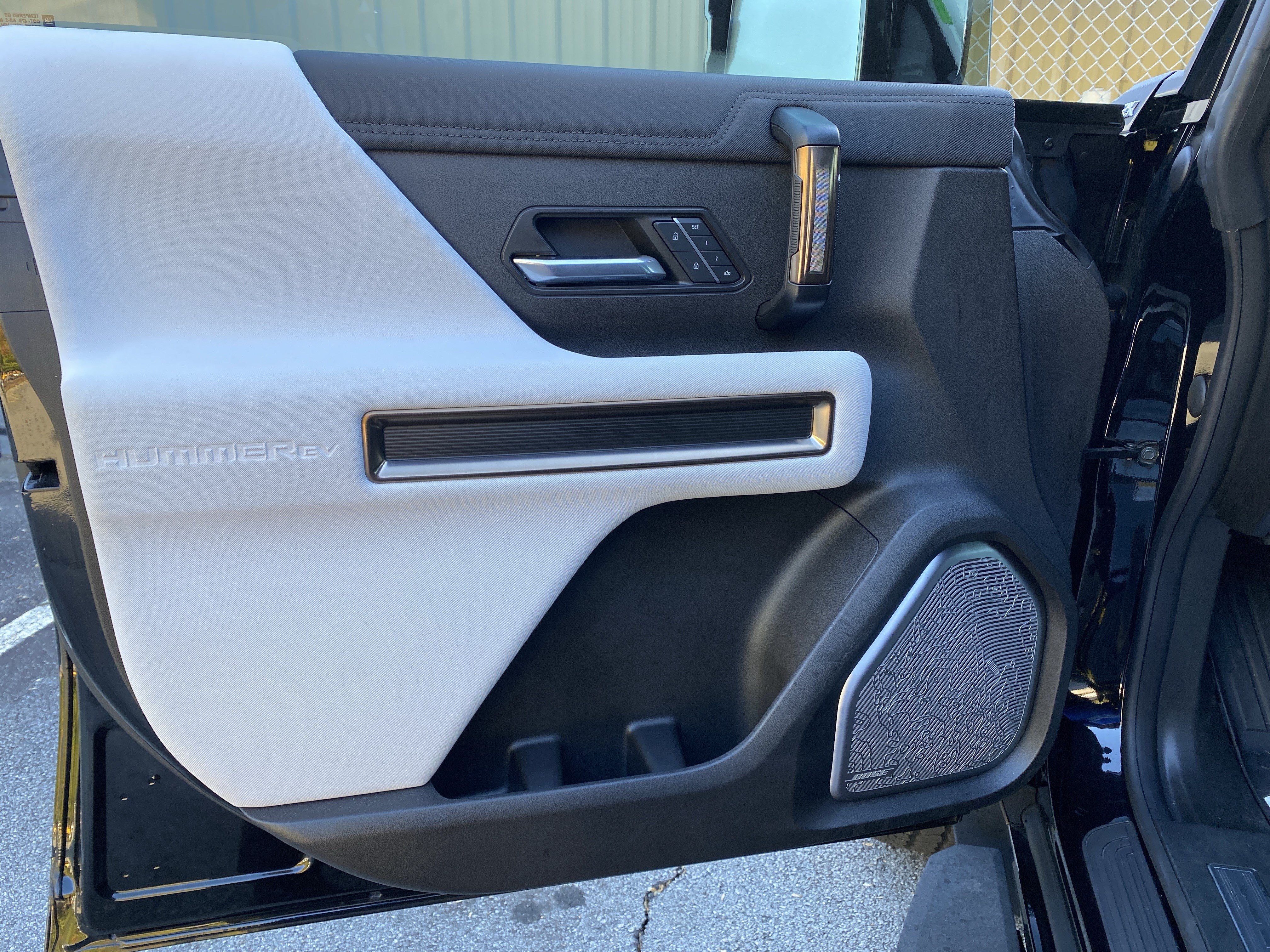 Used 2025 GMC Hummer EV 2X AWD/4WD image 15