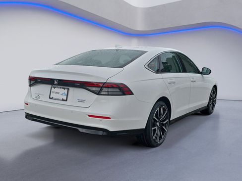 New 2026 Honda Accord Touring image 5