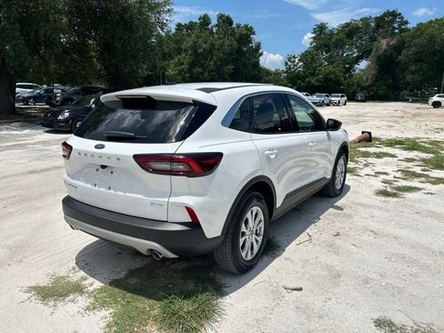 Used 2024 Ford Escape Active AWD/4WD image 4