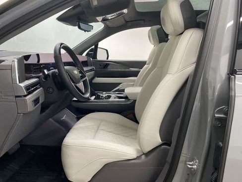 Certified 2026 Cadillac Escalade IQL Sport 1 w/ LPO, ONYX Package image 14