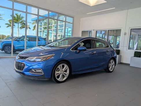 Certified 2017 Chevrolet Cruze Premier w/ RS Package image 3