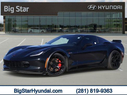 Used 2016 Chevrolet Corvette Z06 w/ 3LZ Preferred Equipment Group image 1