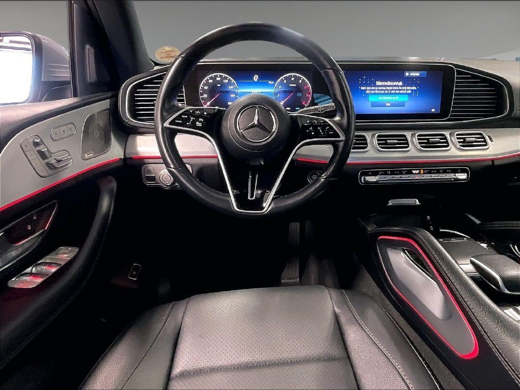 Used 2025 Mercedes-Benz GLS 450 4MATIC image 18