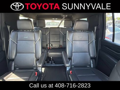 Used 2021 Cadillac Escalade ESV Sport AWD/4WD image 5