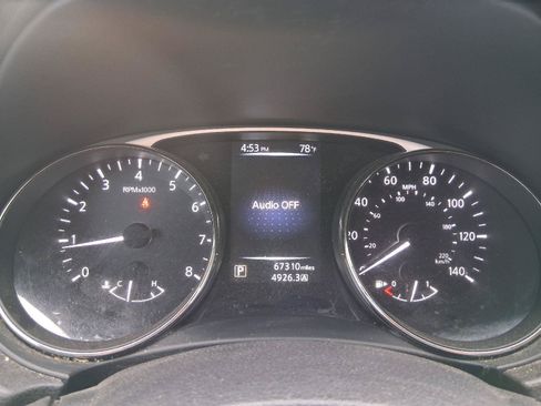 Used 2016 Nissan Rogue S w/ Appearance Package FWD image 29