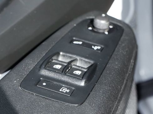Used 2025 RAM ProMaster 2500 w/ Convenience Group FWD image 19