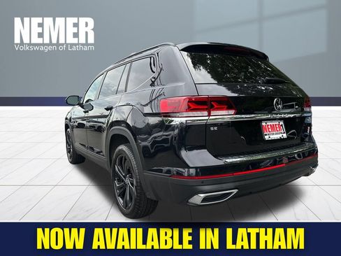 Certified 2023 Volkswagen Atlas SE w/ Black Wheel Package AWD/4WD image 2