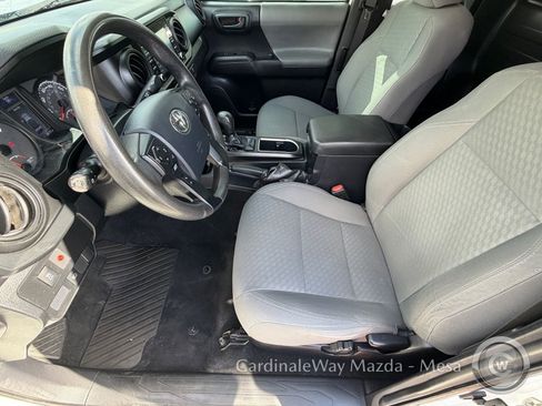 Used 2020 Toyota Tacoma SR image 16
