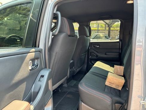 Used 2023 Nissan Frontier PRO-4X w/ Pro Convenience Package AWD/4WD image 23