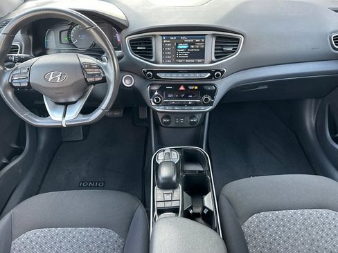 Used 2019 Hyundai Ioniq Electric FWD image 13