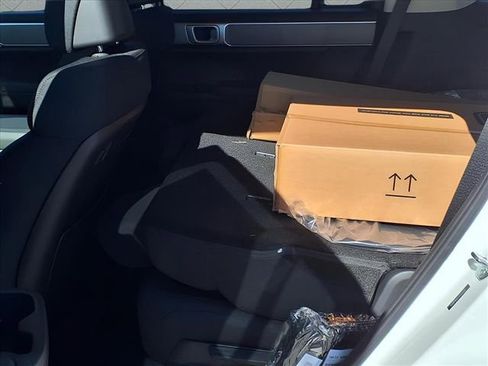 New 2026 Hyundai Santa Fe SE image 13