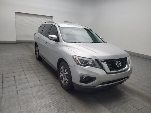 Used 2019 Nissan Pathfinder SL FWD image 13
