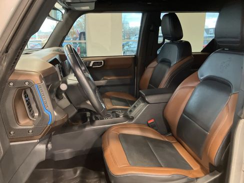 Certified 2023 Ford Bronco Outer Banks image 11