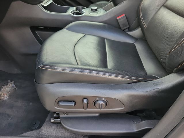 Used 2020 GMC Terrain SLT w/ Preferred Package FWD image 13