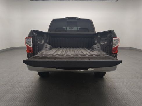 Used 2018 Nissan Titan SV RWD image 29