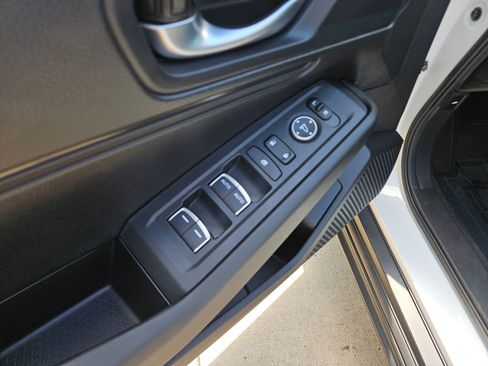 Certified 2025 Honda Accord LX image 15