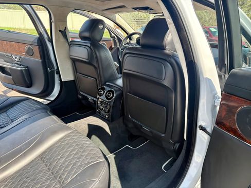 Used 2016 Jaguar XJ L Portfolio image 23