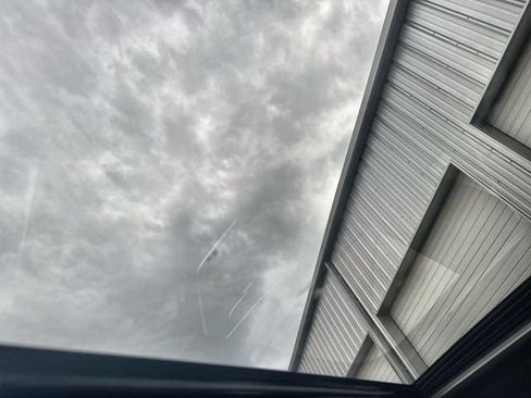 Used 2024 Toyota RAV4 XSE AWD/4WD image 30