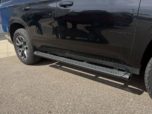 Used 2022 Chevrolet Tahoe Z71 w/ Off-Road Capability Package image 9