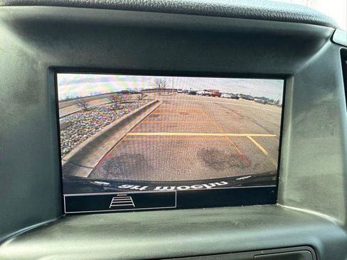 Used 2023 GMC Terrain SLE w/ Driver Convenience Package FWD image 42