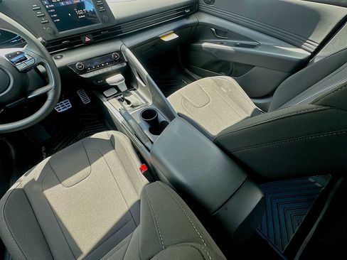 New 2026 Hyundai Elantra Sport FWD image 21