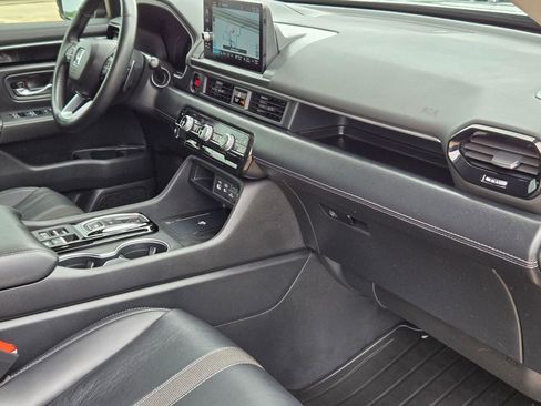 Used 2023 Honda Pilot Touring image 29
