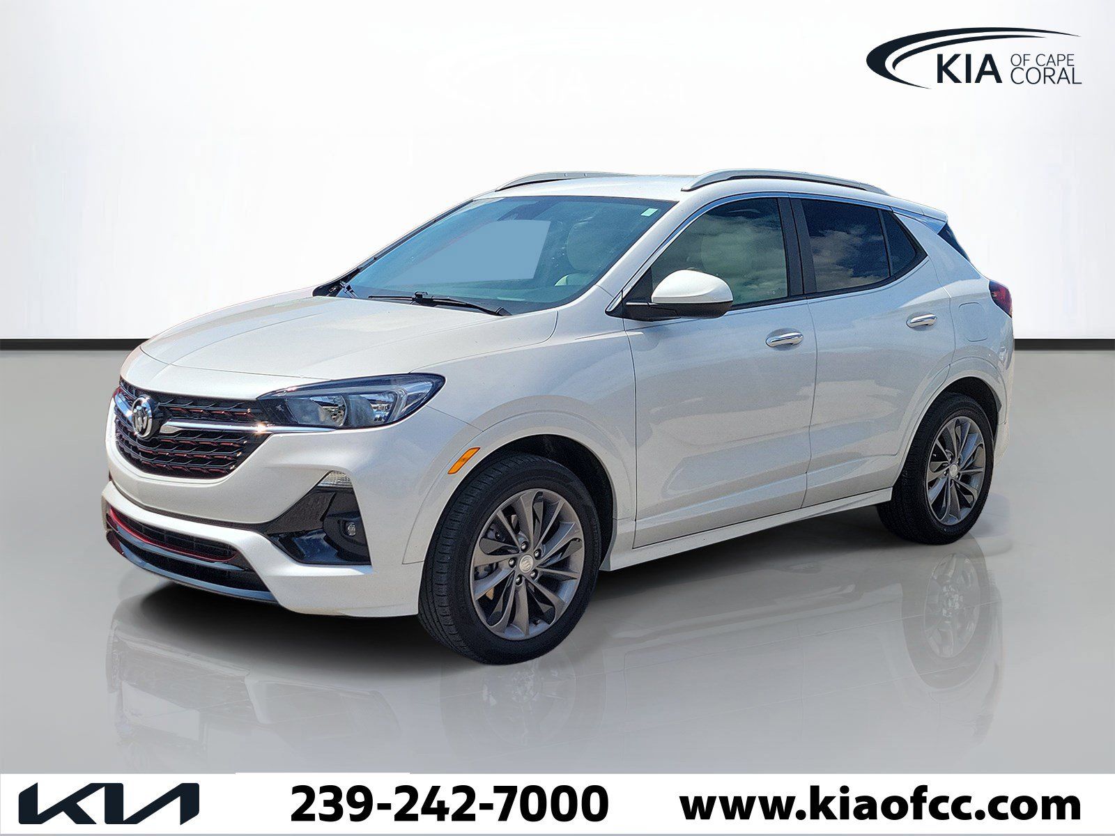 Used 2021 Buick Encore GX Preferred w/ Sport Touring Package FWD image 3