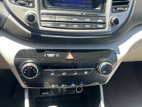 Used 2018 Hyundai Tucson SE AWD/4WD image 24