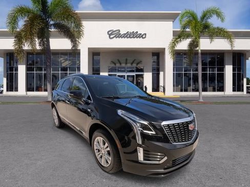 Certified 2024 Cadillac XT5 Luxury FWD image 2