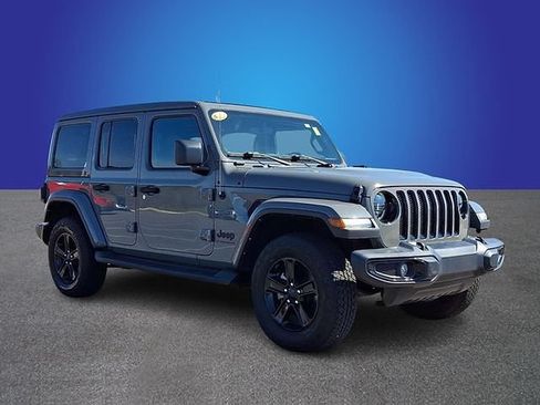 Used 2023 Jeep Wrangler Unlimited Sahara AWD/4WD image 3