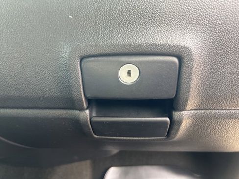 Used 2018 Chevrolet Silverado 1500 LTZ image 35