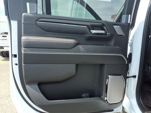 New 2026 GMC Sierra 2500 AT4X image 18