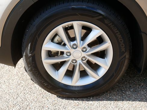 Used 2017 Kia Sorento AWD image 15