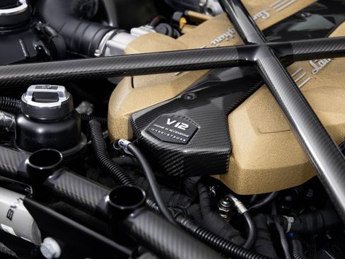 Used 2020 Lamborghini Aventador SVJ image 57