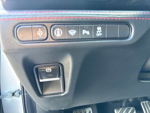 Used 2022 Acura MDX A-Spec image 17