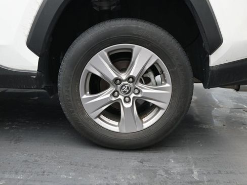 Used 2022 Toyota RAV4 XLE image 13