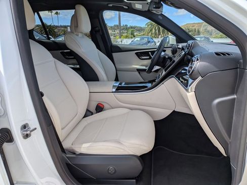 Used 2026 Mercedes-Benz GLC 300 4MATIC image 21