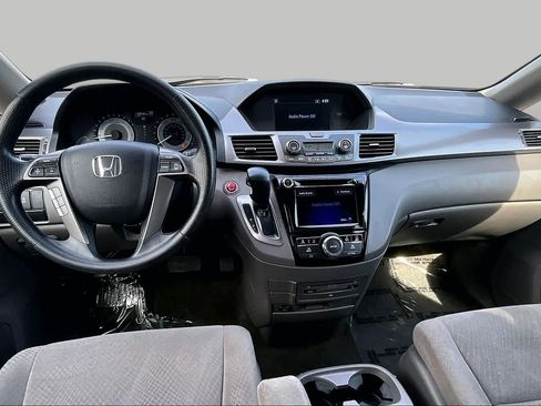 Used 2016 Honda Odyssey SE image 15