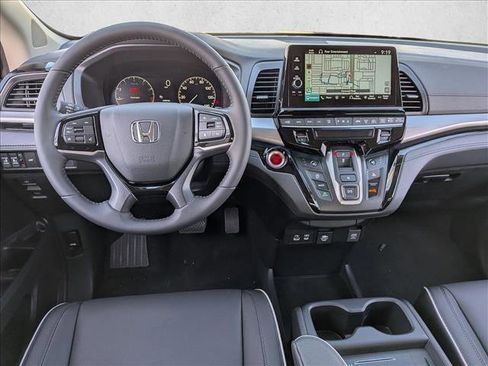 New 2026 Honda Odyssey Touring image 14