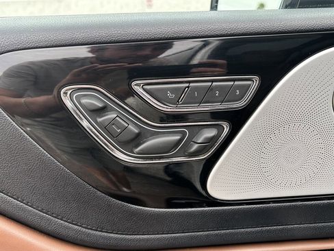 Used 2020 Lincoln Aviator Reserve w/ Equipment Group 201A image 8