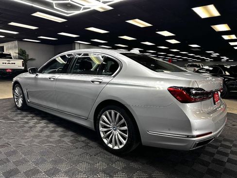 Used 2020 BMW 740i RWD image 9