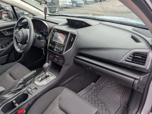 Used 2017 Subaru Impreza 2.0i Premium image 25