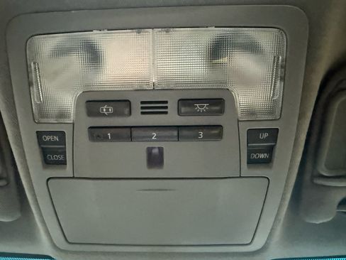 Used 2012 Toyota Camry SE image 39