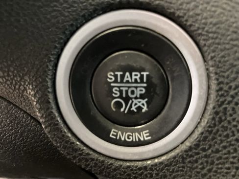 Used 2013 Dodge Charger SXT Plus image 21